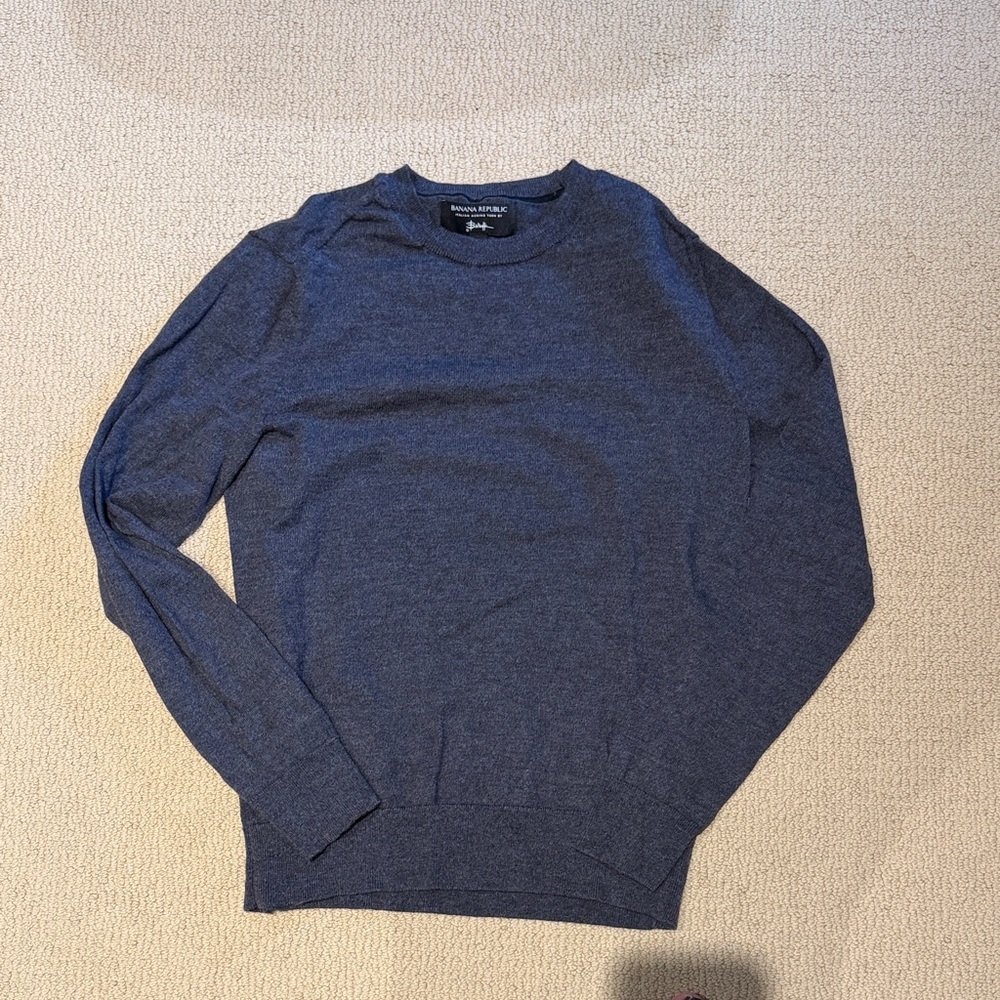 Banana Republic Charcoal Grey Crewneck Sweater